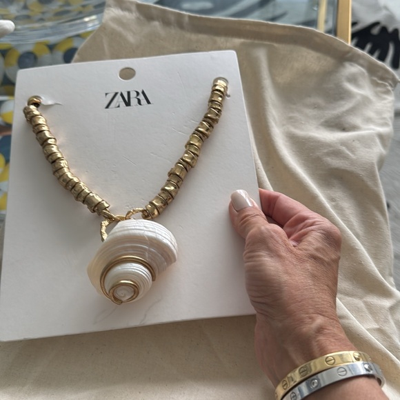 ZARA Shell Necklace - Picture 10 of 14